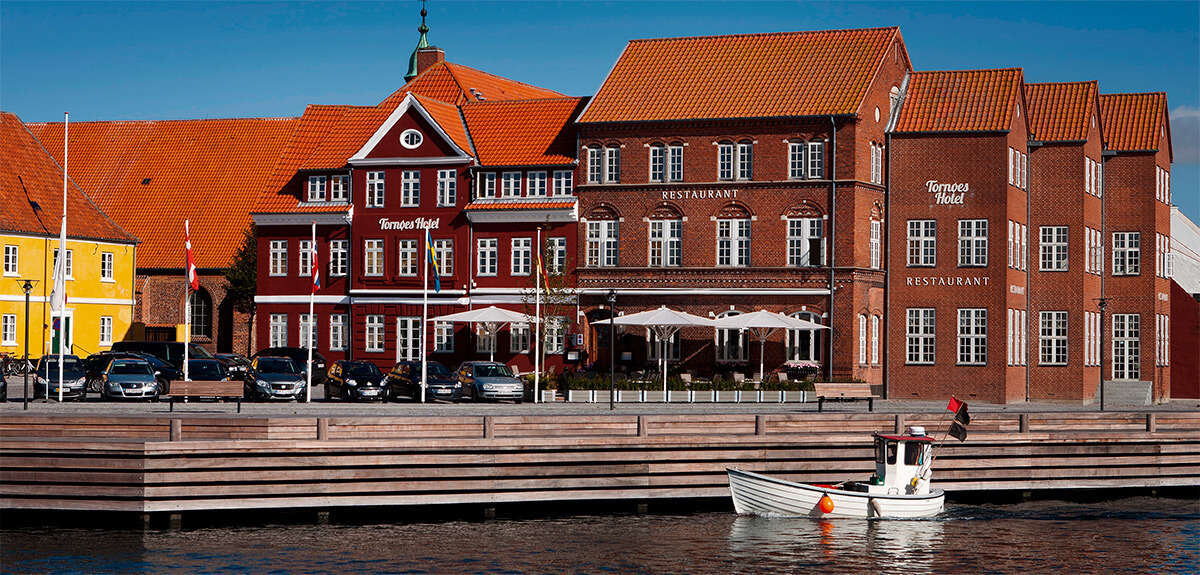 Fronten af Tornøes Hotel